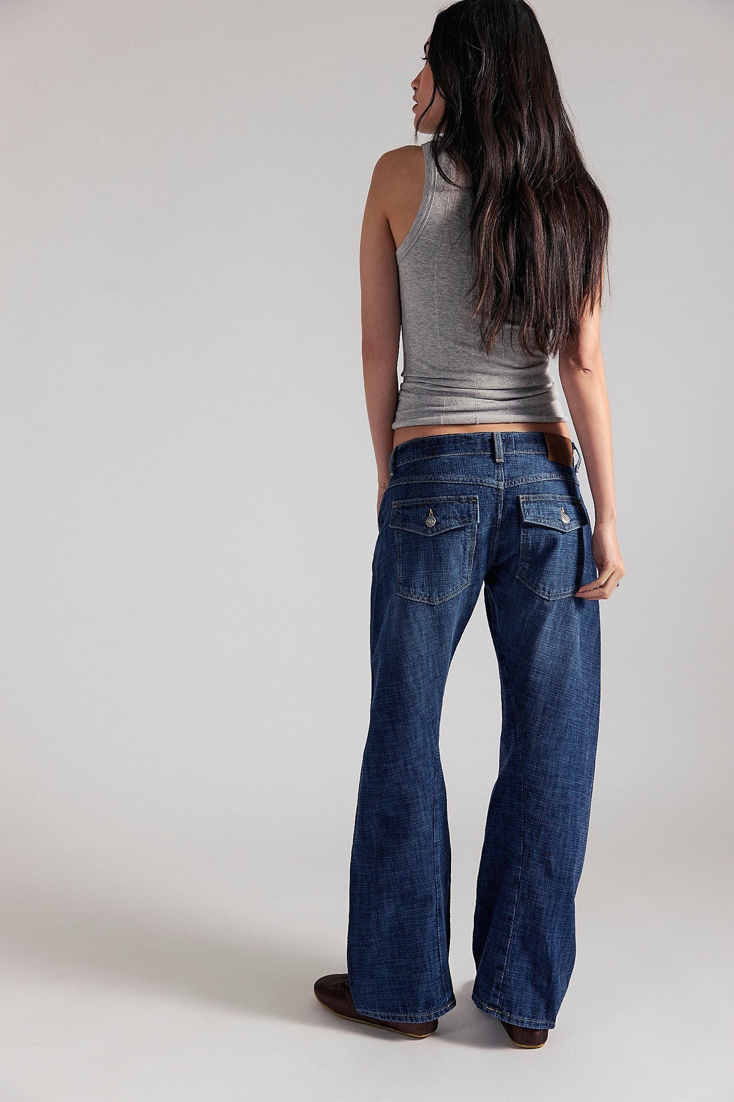 Bowed jeans